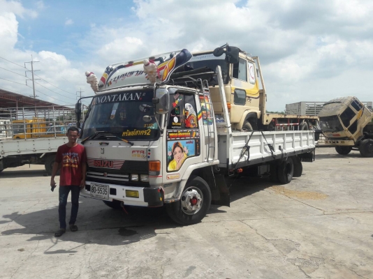 6 ล้อ พื้นเรียบ HINO FD176B  185  แรงม้า