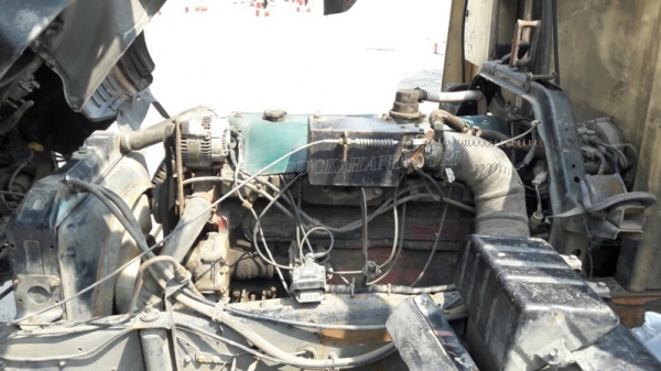 6 ล้อ พื้นเรียบ HINO FD176B  185  แรงม้า