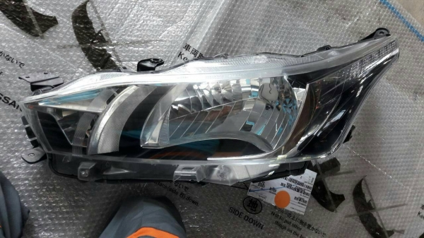 ไฟหน้ายาริส ปี2014