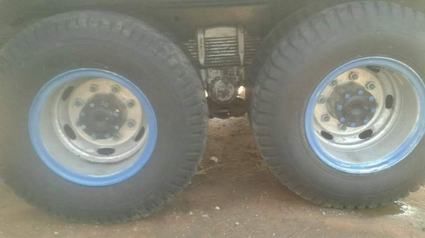 ขายรถ10ล้อ ดั้ม2เพลา เฉินหลงTF เครื่อง220แรง รถสวยสภาพดีพร้อมใช้งาน เอกสารพร้อมโอน สนใจโทร 090-8588220คุณนะ 093-3258446คุณบิว หรือเข้าดูสินค้าอื่นๆได้ที่ www.truck.in.th/498 หรือเพจFacebook ณรงค์ ซื้อขายรถมือสอง (เว็บไซต์ส่วนตัว) หรือFacebook คุณนะ รถบรรท