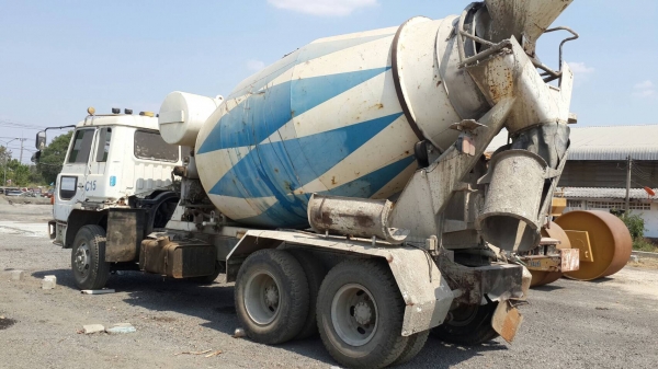 ขายคับสิบล้อโม่ปูนฮีโน่FN278 B260แรงโม่7คิวปี47