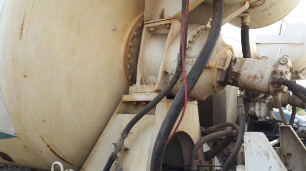 ขายคับสิบล้อโม่ปูนฮีโน่FN278 B260แรงโม่7คิวปี47