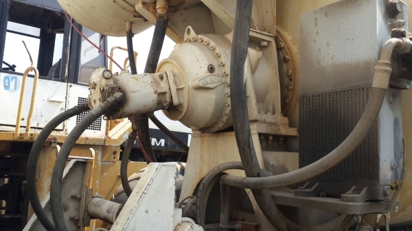 ขายคับสิบล้อโม่ปูนฮีโน่FN278 B260แรงโม่7คิวปี47