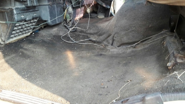 HINO 6 ล้อ พื้นเรียบ รถFD165B  195 แรงม้า