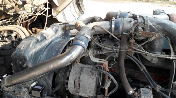 HINO 6 ล้อ พื้นเรียบ รถFD165B  195 แรงม้า