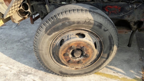 HINO 6 ล้อ พื้นเรียบ รถFD165B  195 แรงม้า