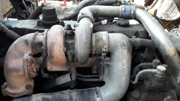 HINO 6 ล้อ พื้นเรียบ รถFD165B  195 แรงม้า