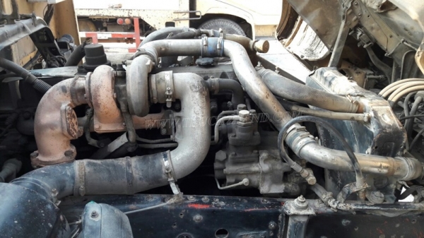 HINO 6 ล้อ พื้นเรียบ รถFD165B  195 แรงม้า