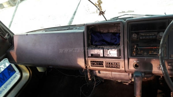 HINO 6 ล้อ พื้นเรียบ รถFD165B  195 แรงม้า