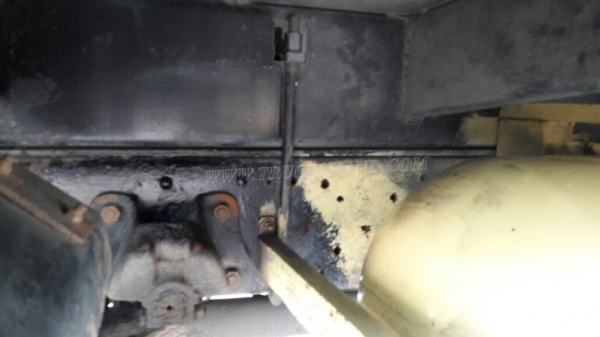 HINO 6 ล้อ พื้นเรียบ รถFD165B  195 แรงม้า