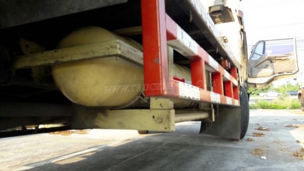 HINO 6 ล้อ พื้นเรียบ รถFD165B  195 แรงม้า