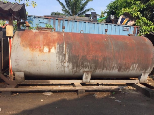 ขายถังน้ำมันและปั้มจ่ายน้ำมัน ถัง 12000 ลิตร