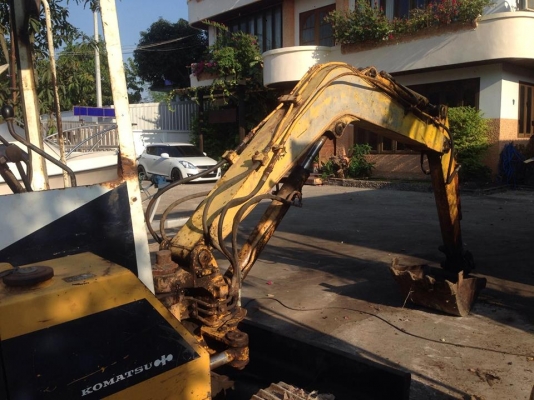 ขายรถแมคโคร โคมัสสุPc20-6 พร้อมใช้งานเครื่องแน่นๆ ขายถูก 125000 บาท