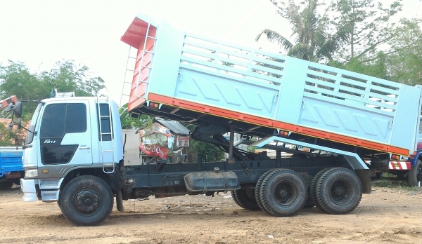 HinoFM1J 210แรงม้า 10ล้อดัมพ์ ยางเต็ม คัชซีสวย0891446662