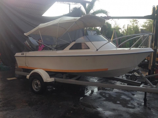 ขายเรือยามาฮ่าเรือนอกเครื่อง40แรง ติดง่ายมาก 15ฟุต หัวปิดมีห้องนอนห้องขังเหยื่อ ทรงสูงออกทะเลสบายพร้อมเทเล่อร์ ขาย 89500 บาท