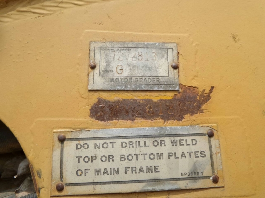 รถเกรด CAT 140G ซีเรียล 2890 เอกสาร่เล่มทะเบียน