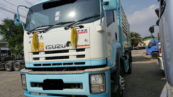 รถบรรทุกสิบล้อ Isuzu 360 แรงม้า ปี 56 กระบะดั้มท์ สหมิตรสวนแตง วิ่ง 182,+++ กม. รถสด สวย สภาพเดิม พร รถบรรทุกสิบล้อ Isuzu 360 แรงม้า ปี 56 กระบะดั้มท์ สหมิตรสวนแตง วิ่ง 182,+++ กม. รถสด สวย สภาพเดิม พร