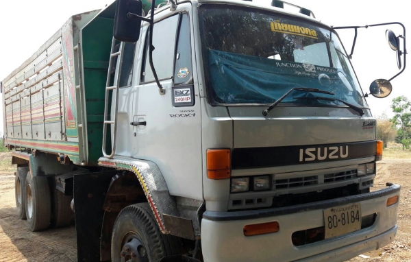 สิบล้อ อีซูชู ร็อค FXZ13NFY-230โบว์อินเตอร์ เกียร์ฟูลเลอร์ สโลส 2เพาใหญ่ ดั้มกะบะมีเนียม สภาพดีสวยบางเดิมพร้อมใช้งาน ทะเบียนพร้อมโอน