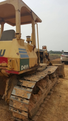ขายแทรคเตอร์ โคมัตสุ D41A สภาพพร้อมใช้งาน