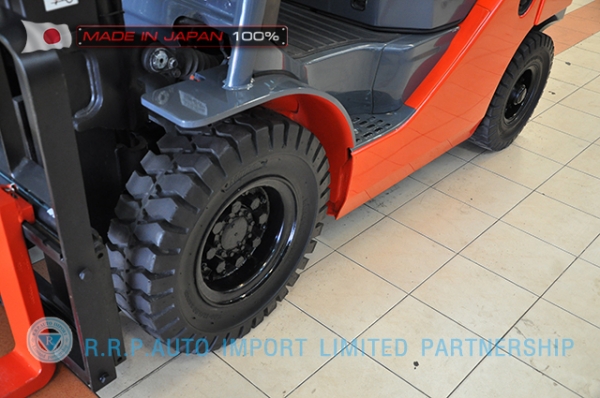 ขายรถโฟล์คลิฟท์มือสอง TOYOTA รุ่น 8FD25-18928 ราคา 475,000 บาท นำเข้าจากประเทศญี่ปุ่น 100\% ไม่เคยใช้งานในไทย