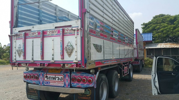 ขายด่วนรถพ่วง344 ปี56ดั้มพืชไร่มี3พ่วงรถสวยพร้อมใช้ ไมล์น้อย ขายด่วนรถพ่วง344 ปี56ดั้มพืชไร่มี3พ่วงรถสวยพร้อมใช้ ไมล์น้อย