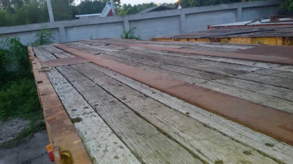 ขายหางพื้นเรียบสามมิตร 2 เพลา 12.40 เมตร ปี 2538 ขายหางพื้นเรียบสามมิตร 2 เพลา 12.40 เมตร ปี 2538