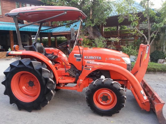 คูโบต้า L3608 4 WD ใบมีดตราช้าง