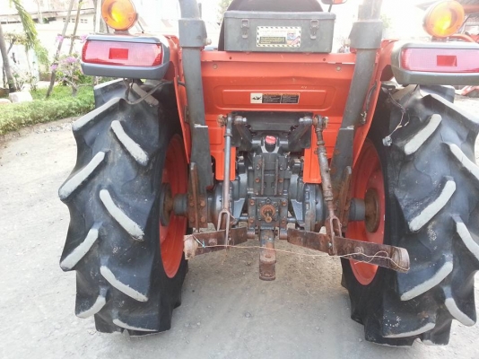 คูโบต้า L3608 4 WD ใบมีดตราช้าง