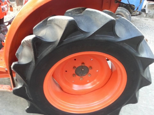 คูโบต้า L3608 4 WD ใบมีดตราช้าง