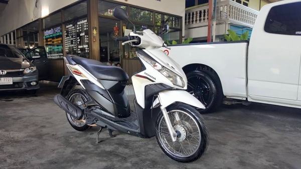 ขออนุญาติขาย HONDA CLICK-i 110 CC สีขาวมุก ทะเบียนสวย ฟรีค่าโอน ขออนุญาติขาย HONDA CLICK-i 110 CC สีขาวมุก ทะเบียนสวย ฟรีค่าโอน