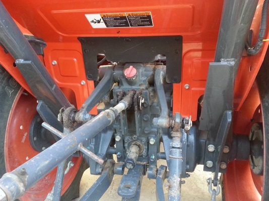 คูโบต้า L3008 4 WD ใบมีดตราช้าง ผาน 5 ตราช้าง ทำงาน 212 ชั่วโมง..รถสภาพใหม่มาก