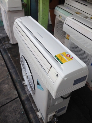 **** ขายแอร์ DAIKIN 18000 BTU สภาพสวย **** **** ขายแอร์ DAIKIN 18000 BTU สภาพสวย ****