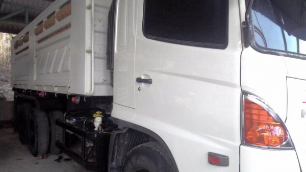 ขายรถ10ล้อดั้มพ์ HINO FM8JNLD เครื่อง 251แรงม้า ปี56 วิ่ง 42159กิโล สนใจโทร 081-970-1072 ขายรถ10ล้อดั้มพ์ HINO FM8JNLD เครื่อง 251แรงม้า ปี56 วิ่ง 42159กิโล สนใจโทร 081-970-1072
