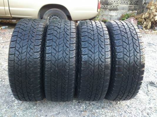 ขายยาง YOKOHAMA  A/T 265/70R16 ยางปี10 ดอกยางเต็มหนาเทากันใช้งานน้อยสวยๆ จำนวน 1 ชุด