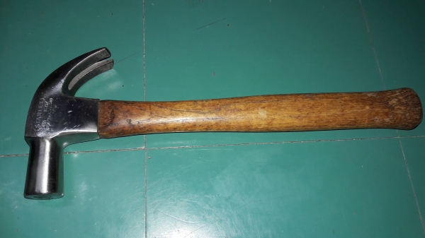 ขายค้อนเก่าSTANLEY 16oz. Made in England.ด้ามไม้งานเก่า