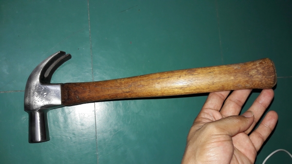 ขายค้อนเก่าSTANLEY 16oz. Made in England.ด้ามไม้งานเก่า ขายค้อนเก่าSTANLEY 16oz. Made in England.ด้ามไม้งานเก่า