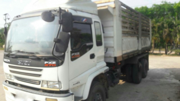 รถอีซุซุ 10 ล้อดั้ม FXZ 270 แรงม้า ปี 51.  ( รถวิ่ง 19x,xxx กม. )     สนใจติดต่อ  081 - 6079515