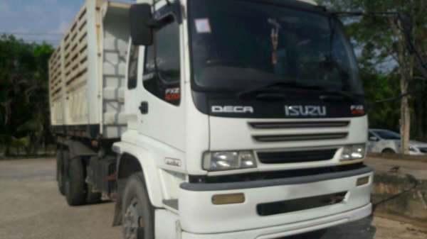 รถอีซุซุ 10 ล้อดั้ม FXZ 270 แรงม้า ปี 51.  ( รถวิ่ง 19x,xxx กม. )     สนใจติดต่อ  081 - 6079515