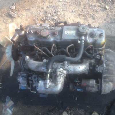 ขายเครื่องยนตร์เก่าญี่ปุ่น isuzu 2800 พร้อมเกียสภาพสวยสนใจติดต่อ 089-2579650