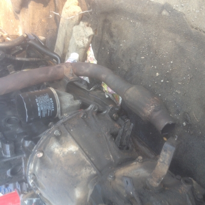 ขายเครื่องยนตร์เก่าญี่ปุ่น isuzu 2800 พร้อมเกียสภาพสวยสนใจติดต่อ 089-2579650