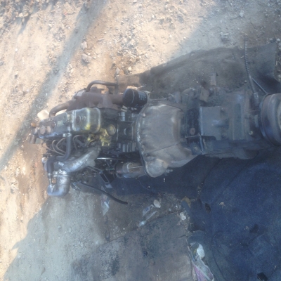 ขายเครื่องยนตร์เก่าญี่ปุ่น isuzu 2800 พร้อมเกียสภาพสวยสนใจติดต่อ 089-2579650