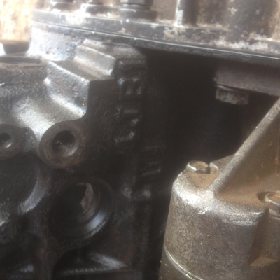 ขายเครื่องยนตร์เก่าญี่ปุ่น isuzu 2800 พร้อมเกียสภาพสวยสนใจติดต่อ 089-2579650