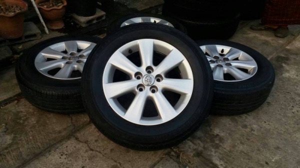 ล้อ toyota altis ขอบ 15 5รู 114 พร้อมยาง bridgestone  ชุดล่ะ 4800