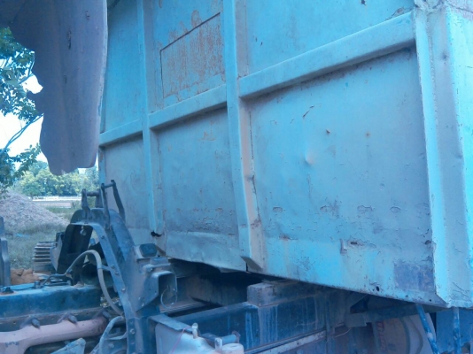 ขายรถบรรทุก 6 ล้อดัมพ์ ISUZU FTR 165 แรงม้ารถห้างแท้ ราคา 450000