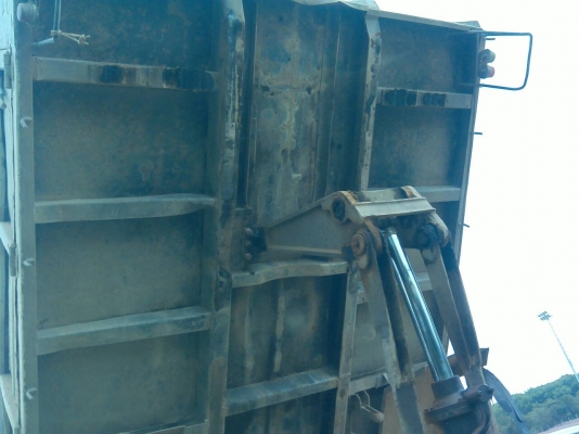 ขายรถบรรทุก 6 ล้อดัมพ์ ISUZU FTR 165 แรงม้ารถห้างแท้ ราคา 450000