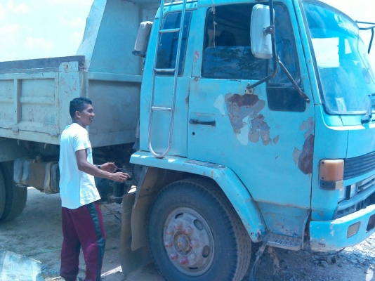 ขายรถบรรทุก 6 ล้อดัมพ์ ISUZU FTR 165 แรงม้ารถห้างแท้ ราคา 450000