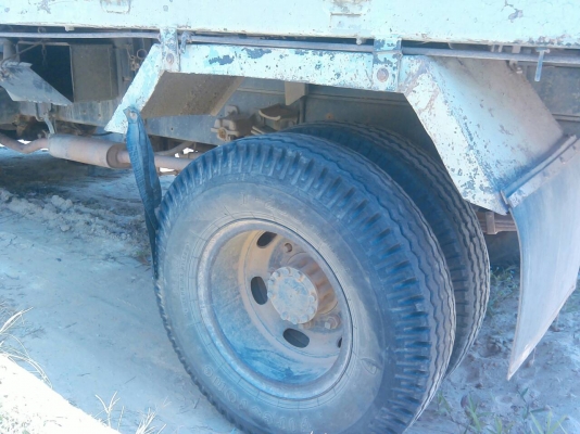 ขายรถบรรทุก 6 ล้อดัมพ์ ISUZU FTR 165 แรงม้ารถห้างแท้ ราคา 450000