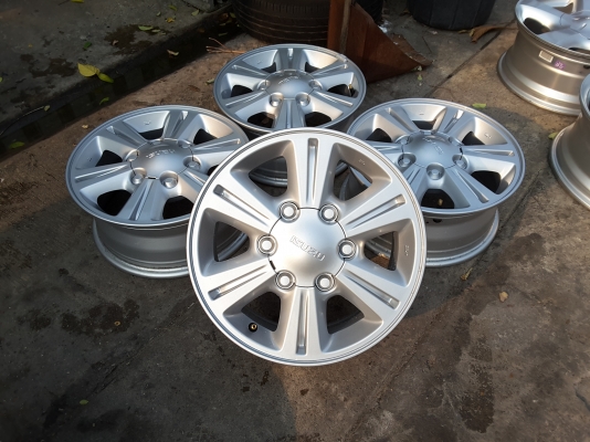 ล้อ all new isuzu ขอบ 15 ถอดป้ายแดงชุดล่ะ 8500