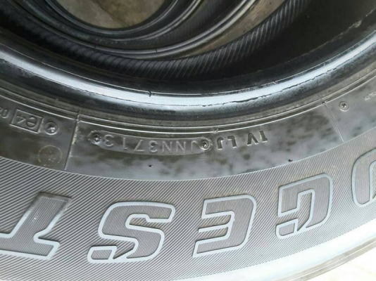 ยาง bridgestone 265 70 16 ปี 13 ชุดล่ะ 6800