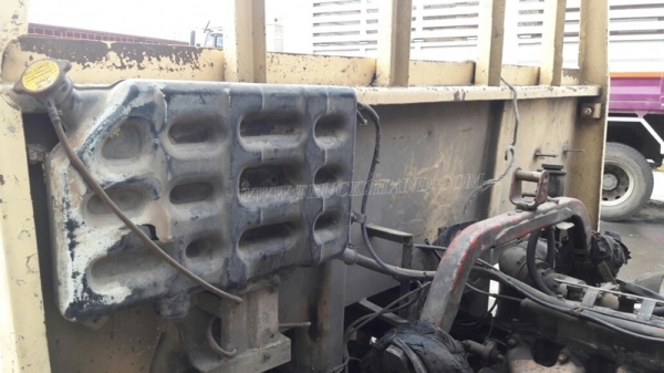 6 ล้อ HINO พื้นเรียบ FC174A   117 แรงม้า